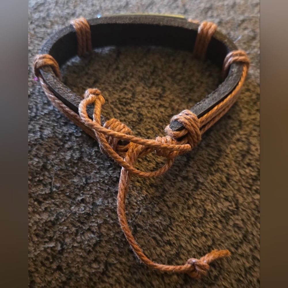 Leather Dolphin Pull-string Bracelet - Picture 5 of 5